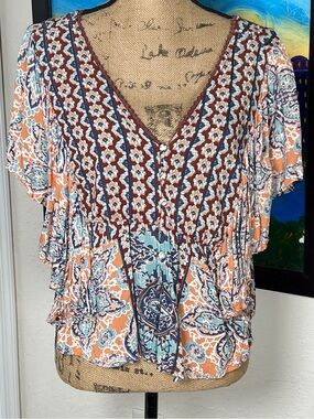 Angie Peach & Light Blue Printed V-Neck Flutter Sleeve Blouse